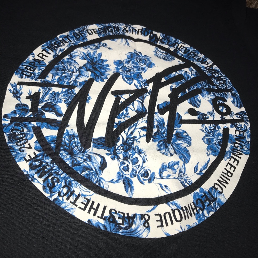 HARDLY WORN NEFF T SHIRT SIZE MEN SMALL BLACK